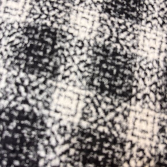 - BCBGeneration Black & White Plaid Tweed Mini Skater Skirt Winter NWT US 4  -U - Picture 2 of 4